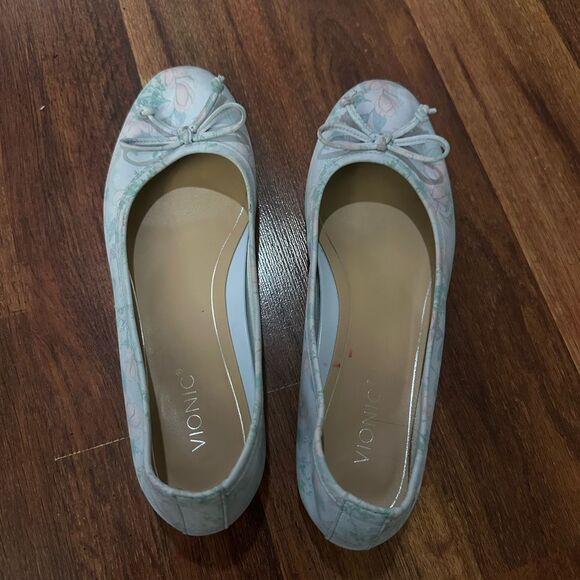 VIONIC Floral Ballet Flats with Bow Accent size 8.5 - Picture 3 of 12